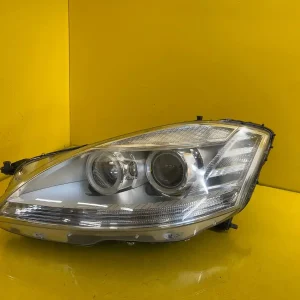 Far Mercedes S-Class W221 Lift Xenon