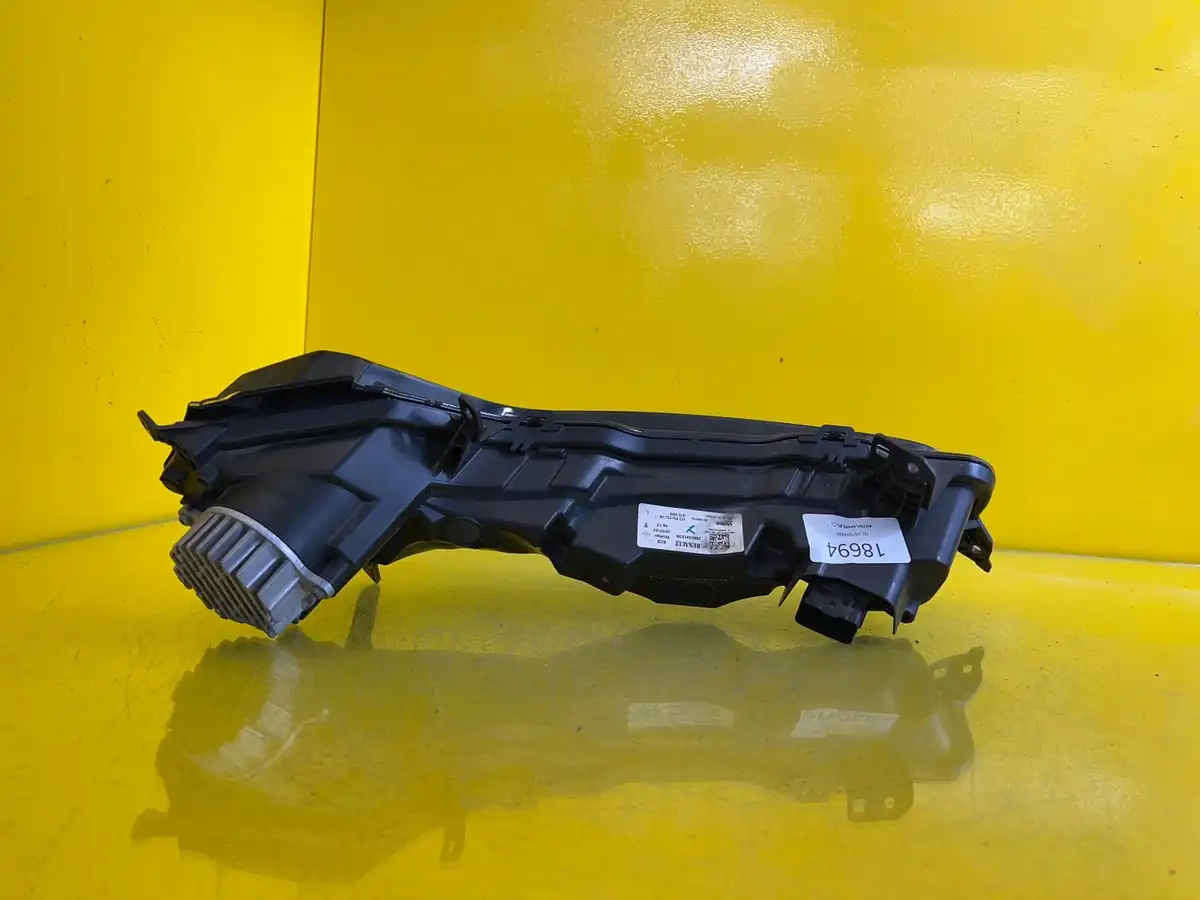 Far Renault Talisman Lift LED