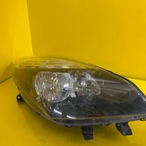 Far Dreapta Renault Scenic III