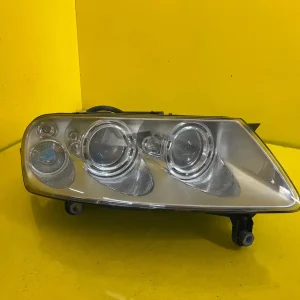 Far Dreapta VW Touareg 7L Xenon