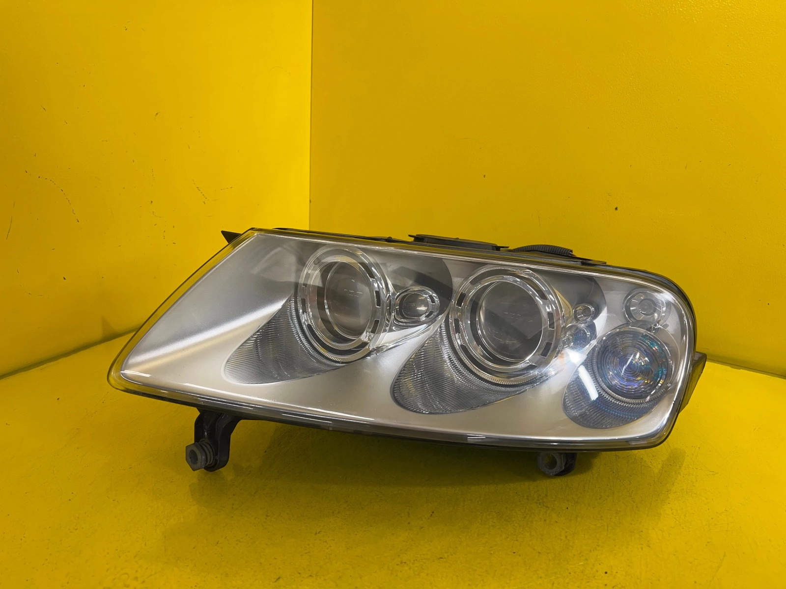 Far VW Touareg 7L Xenon