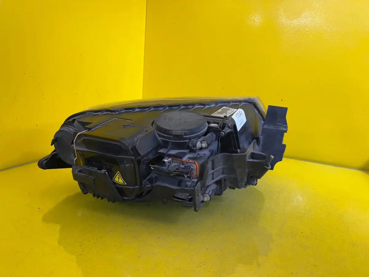 Far VW Touareg I 02 Xenon
