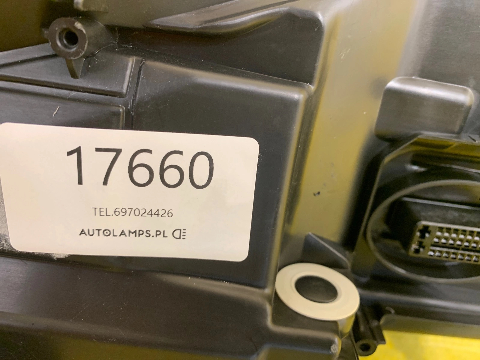 Far dreapta Full LED Facelift OEM 17660 - Image 2