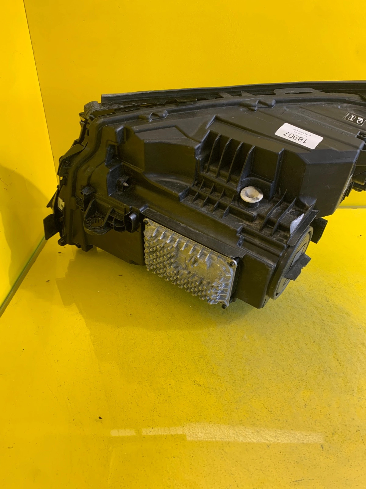 Far dreapta Full LED OEM 18907 - Image 4