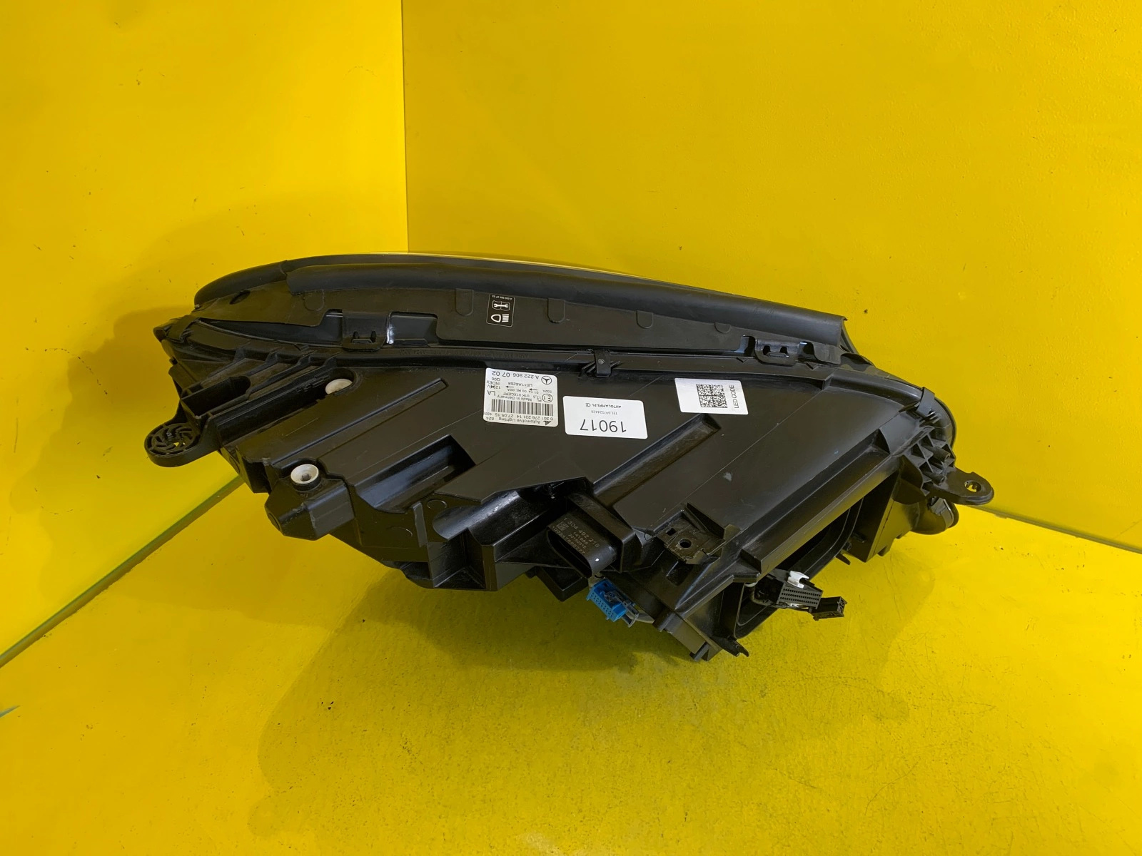 Far stânga Full LED OEM 19017 - Image 3