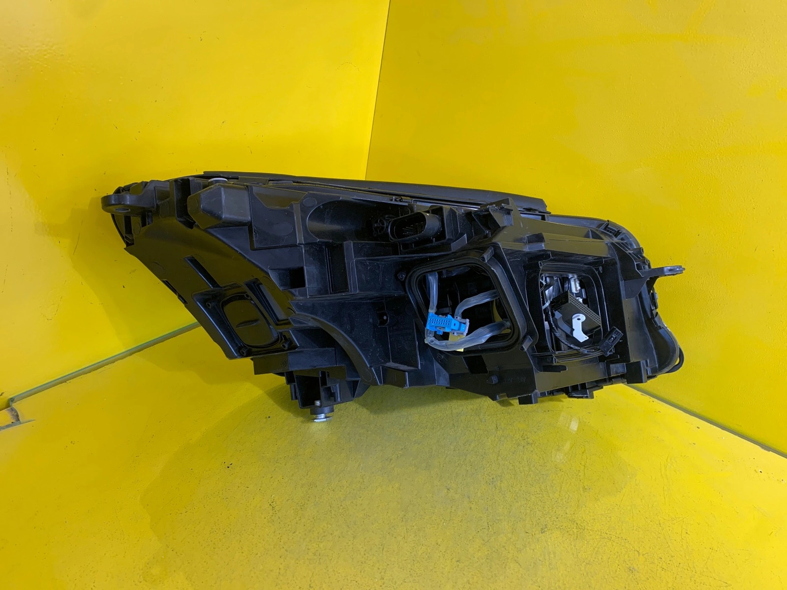 Far stânga Full LED OEM 19017 - Image 4