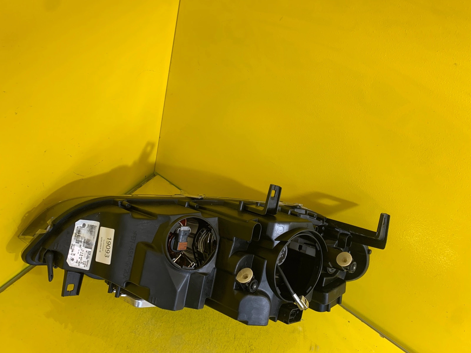 Far dreapta Xenon BMW X6 E71 OEM 7271358-10 - Image 3