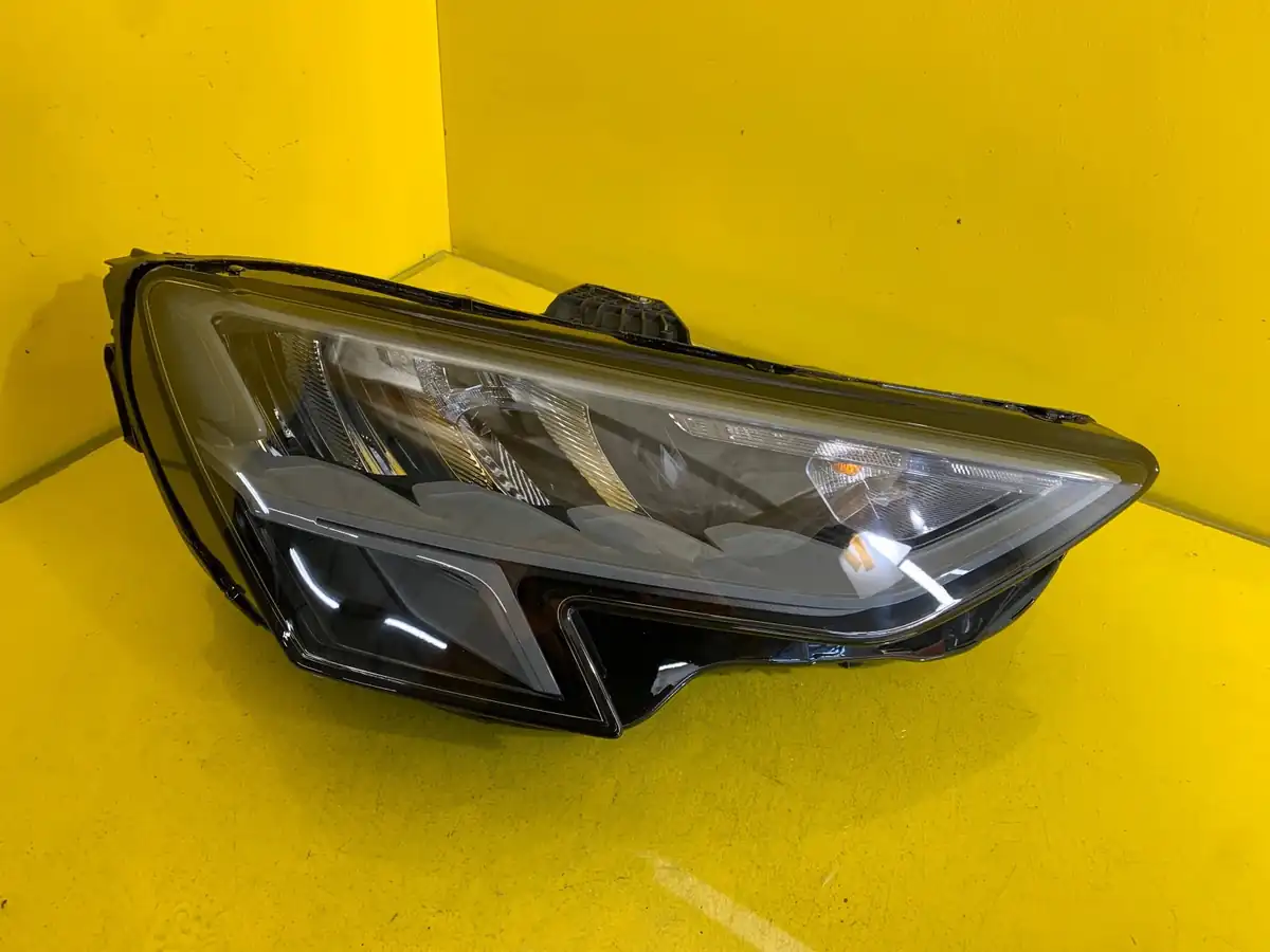 Far Dreapta Audi A3 Full LED