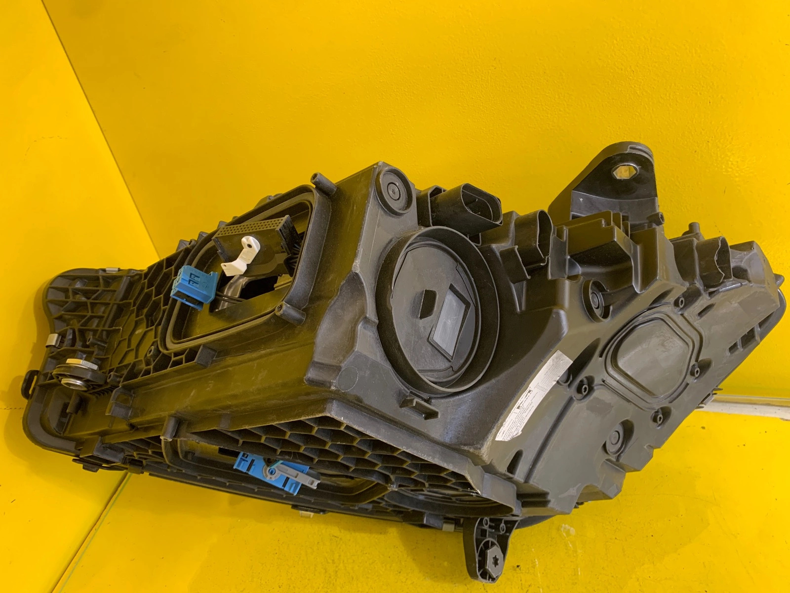Far dreapta LED Coupé OEM 19371 - Image 4