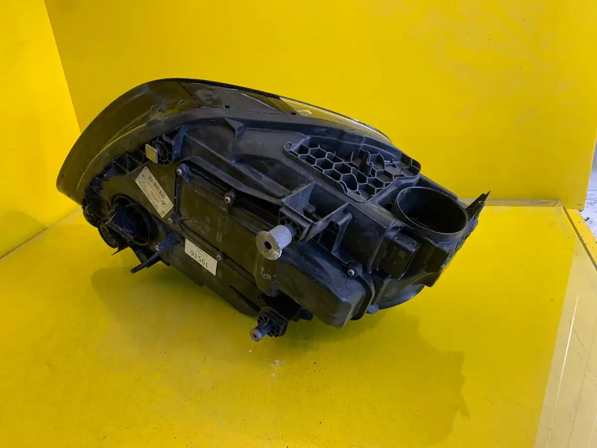 Far Porsche Cayenne 9Y0 Full LED