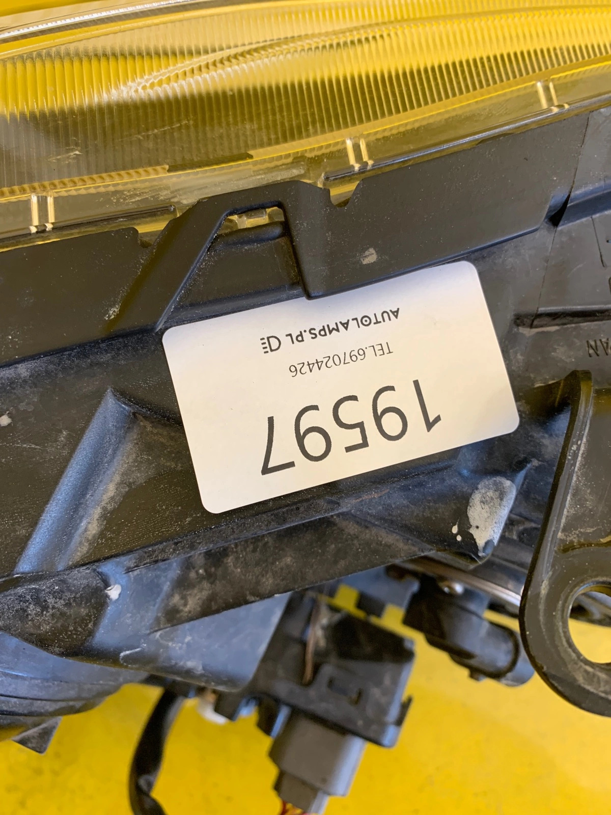 Far Subaru Impreza XV 11 Xenon - Image 2