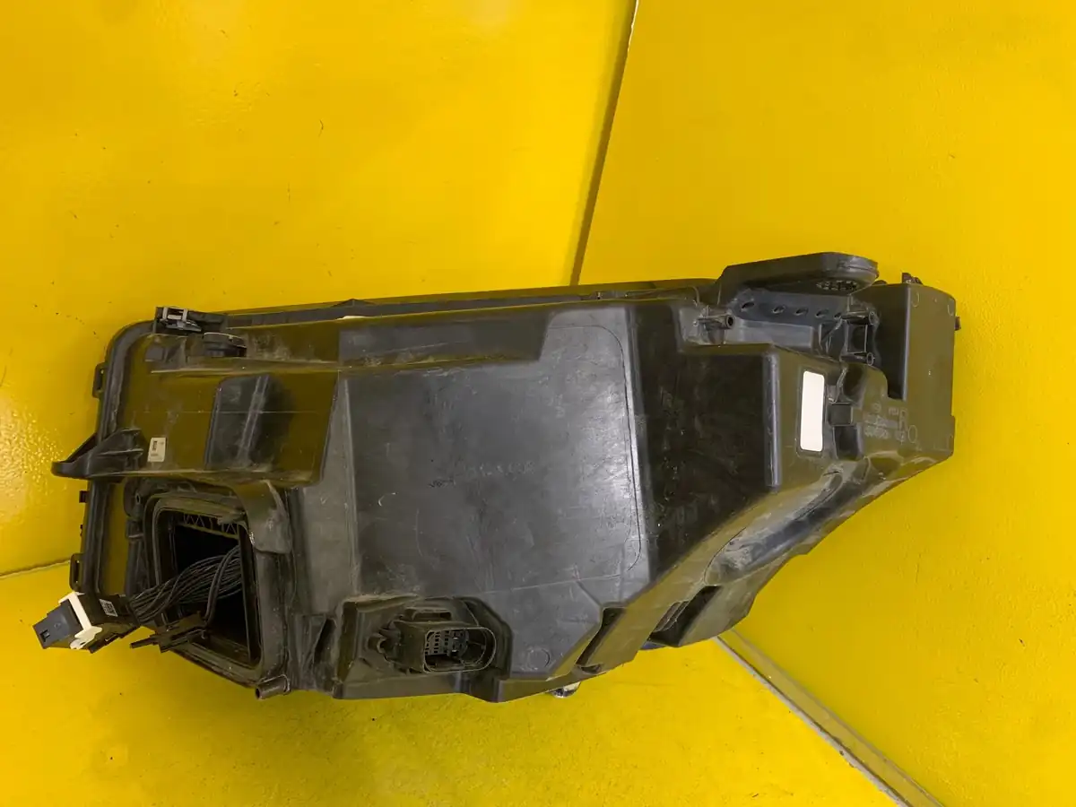 Far Dreapta Mercedes GLC 19 Lift LED