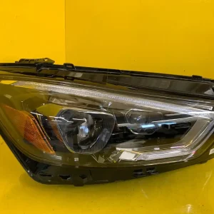 Far Dreapta Mercedes Amg Gt 4Door W290