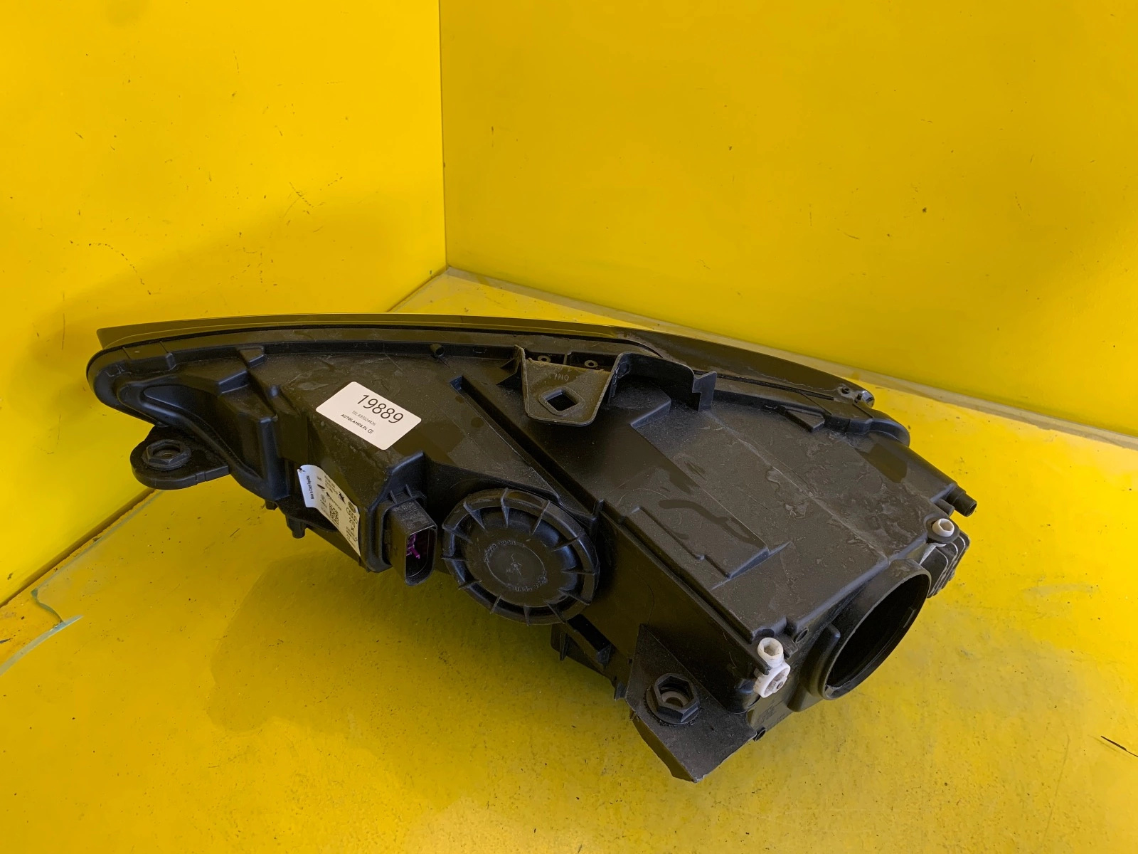 Far dreapta Xenon OEM 19889 - Image 3
