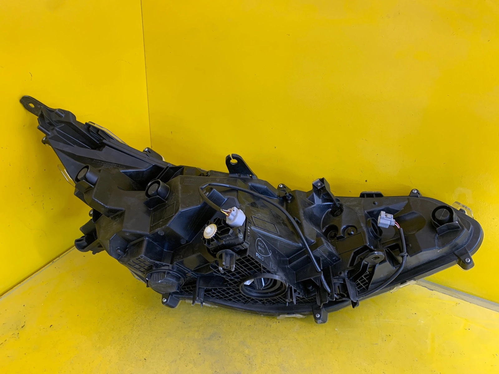 Far Full LED Suzuki ACROSS - Image 3