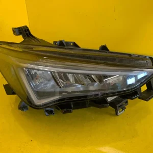 Far Dreapta Seat Przod Cupra Born 10Fj Full LED