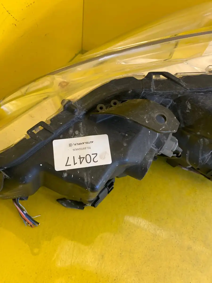 Far Dreapta Xenon Peugeot 4007