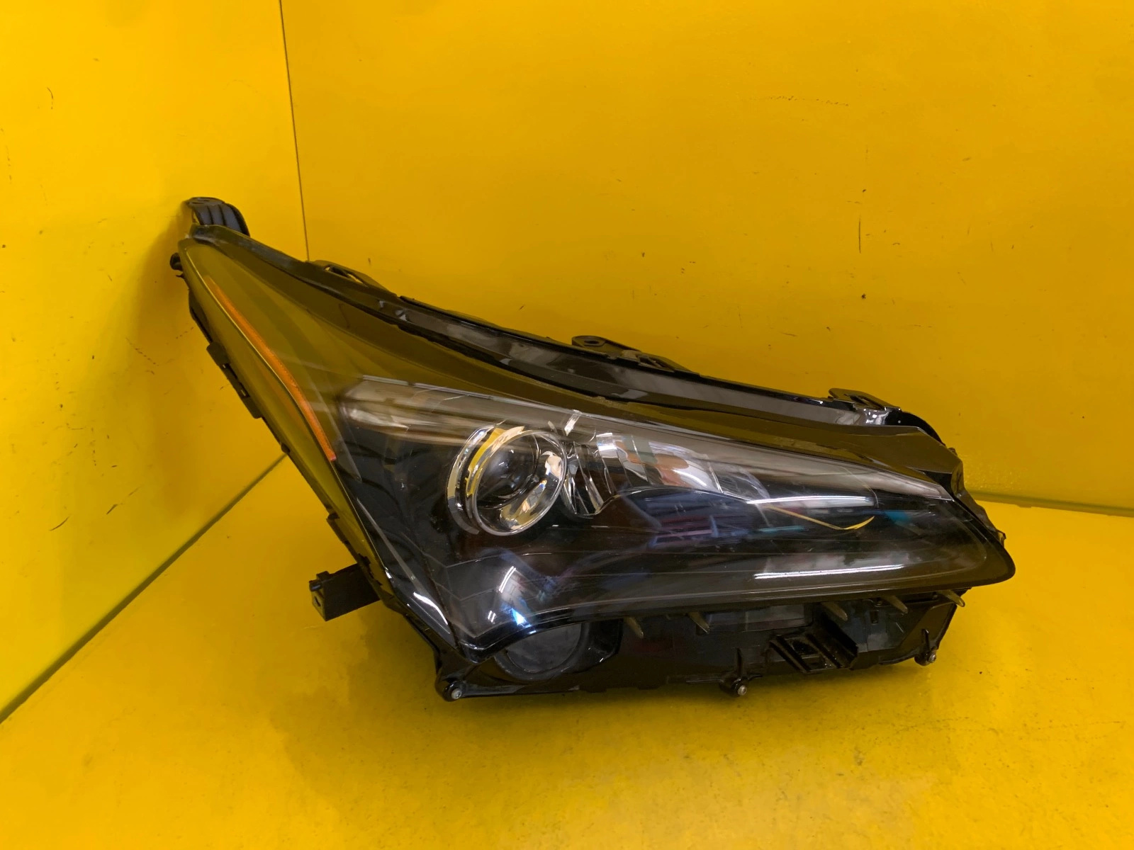 Far Dreapta Lexus Nx 300 Nx200 Xenon