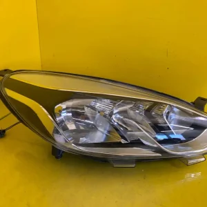 Far Dreapta Ford Fiesta MK8