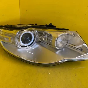 Far Dreapta VW Touareg Lift 07 Xenon