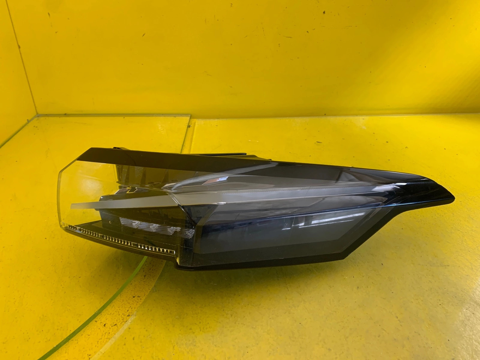 Lampă spate dreapta LED OEM 21196