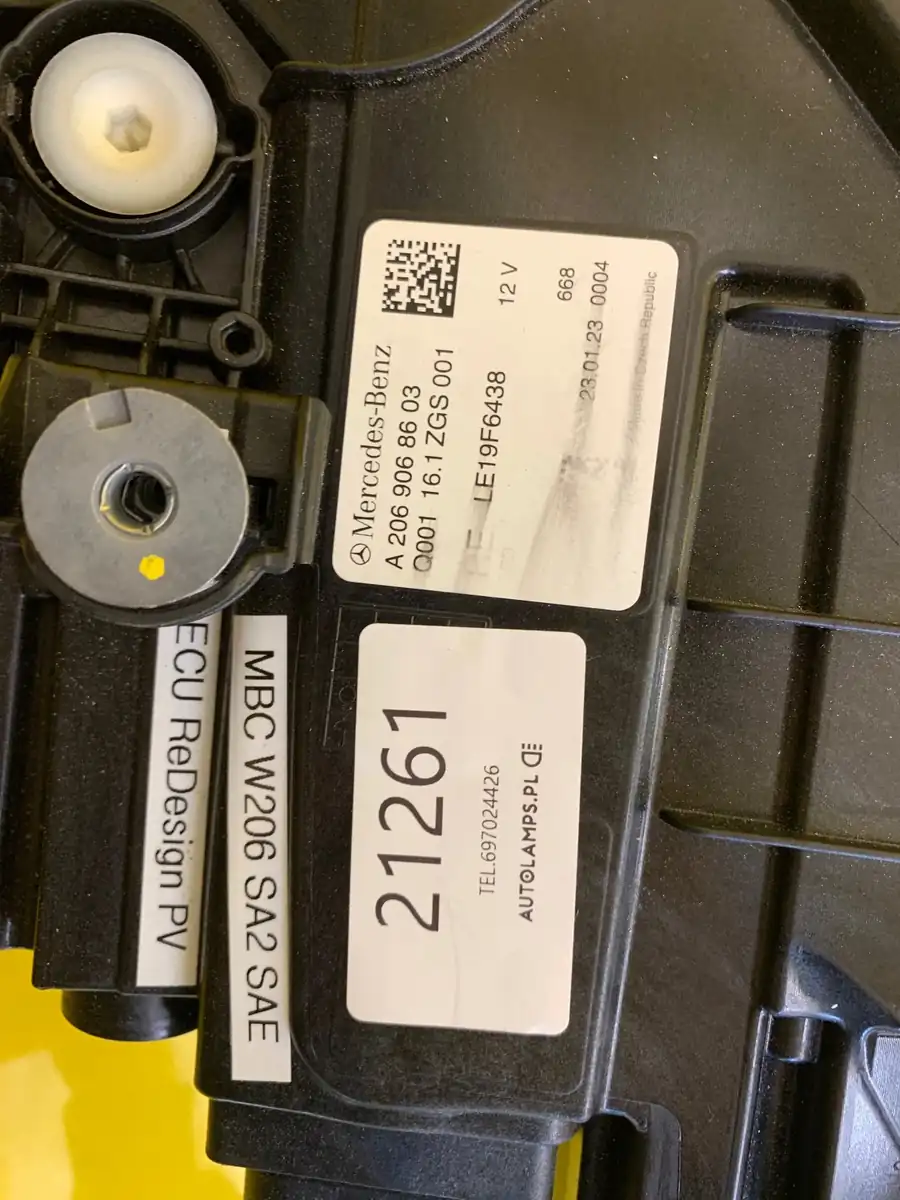 Far Dreapta Mercedes W206 Digital LED