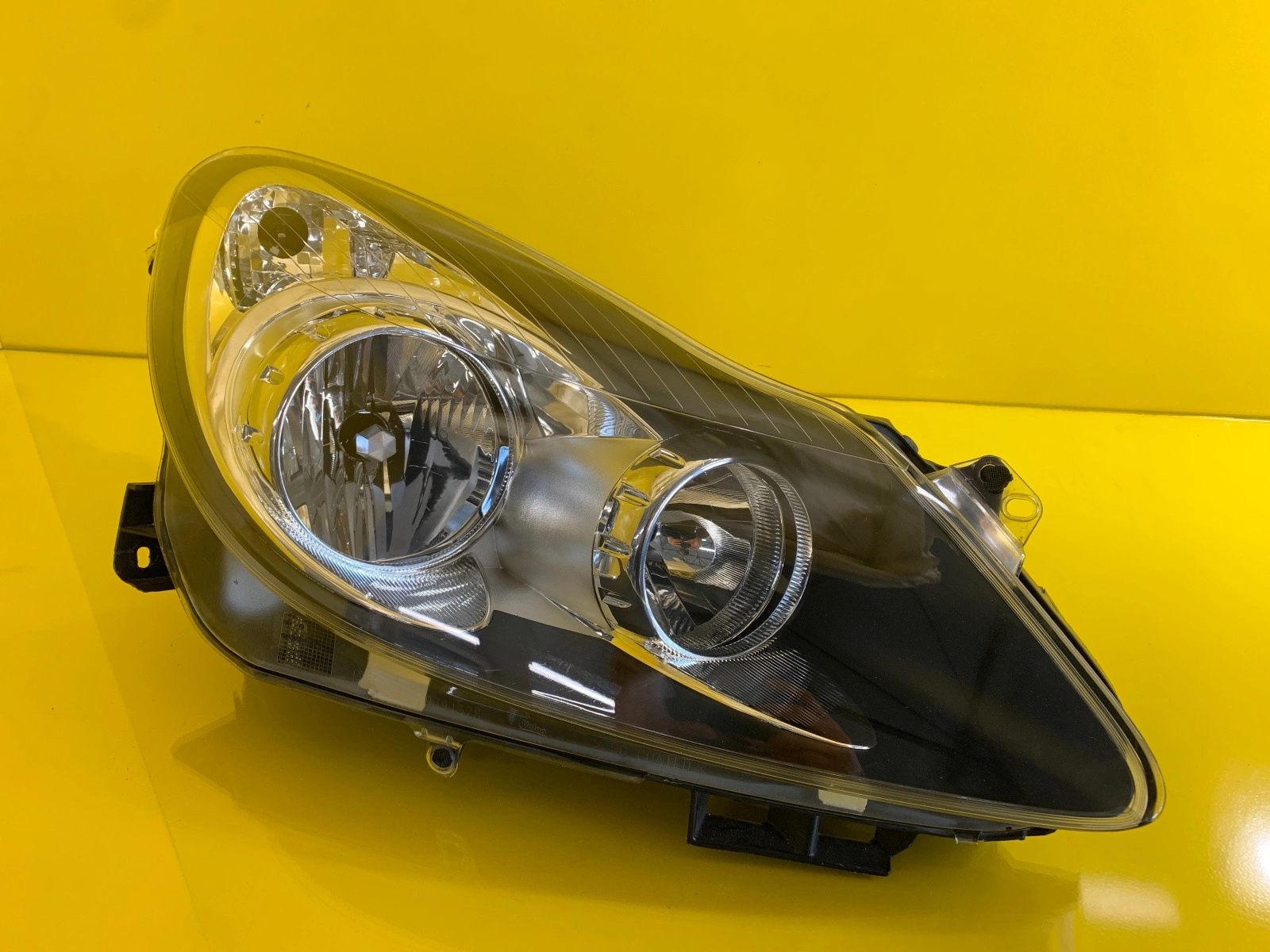 Far Dreapta Opel Corsa D