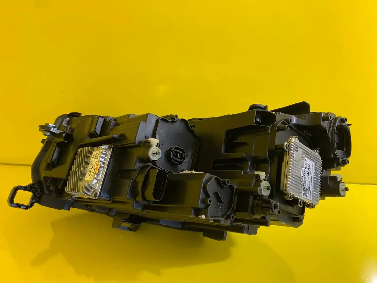 Far Dreapta VW Tiguan 3 III 571 Full LED