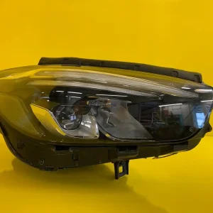 Far Dreapta Mercedes B-Class W247 Lift Full LED