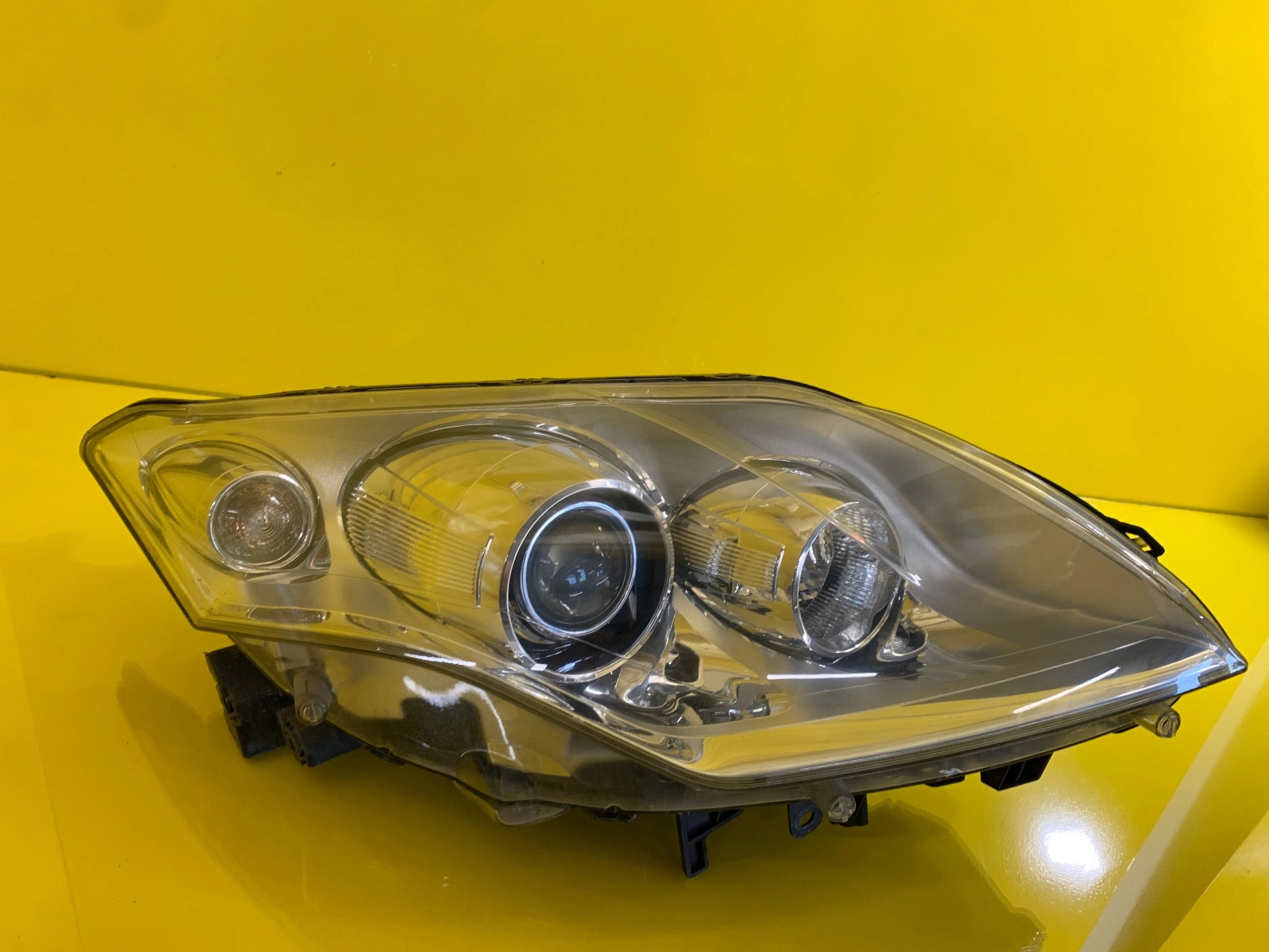 Far Dreapta Renault Laguna III 07 Xenon