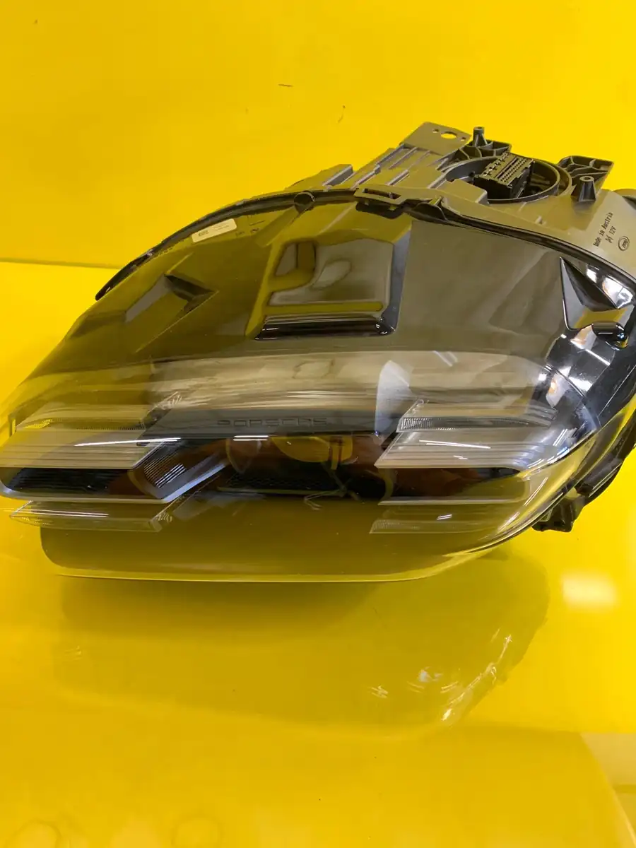 Far Porsche Taycan Matrix Full LED