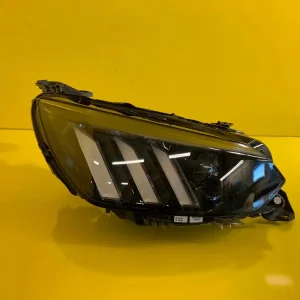 Far Dreapta Peugeot 208 II Full LED