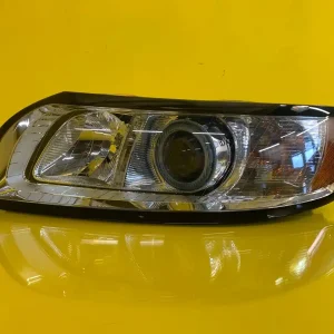 Far Volvo S40 V50 Lift 07 Xenon