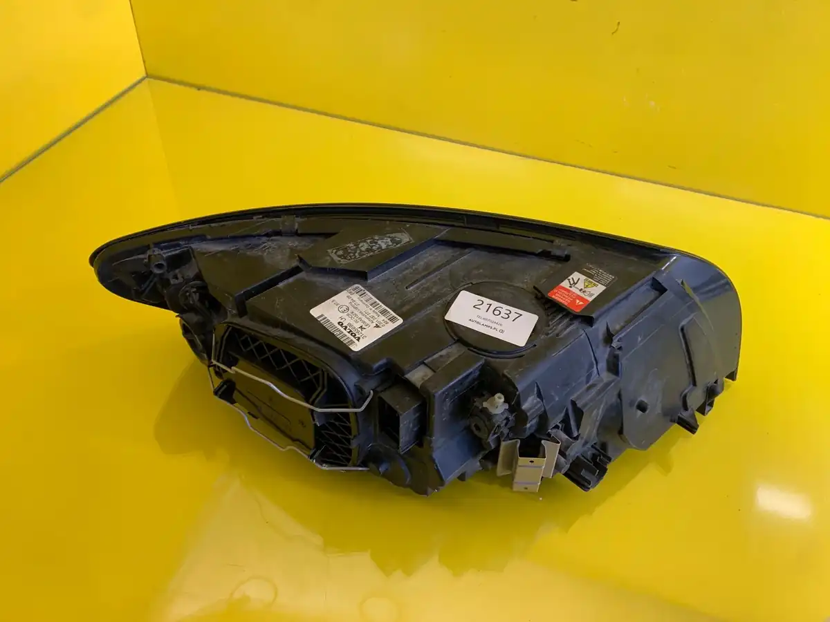 Far Volvo S40 V50 Lift 07 Xenon
