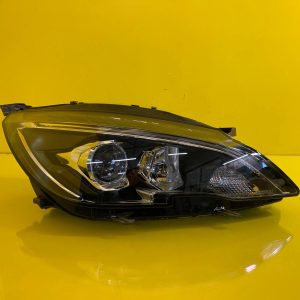 Far dreapta LED Facelift OEM 21787