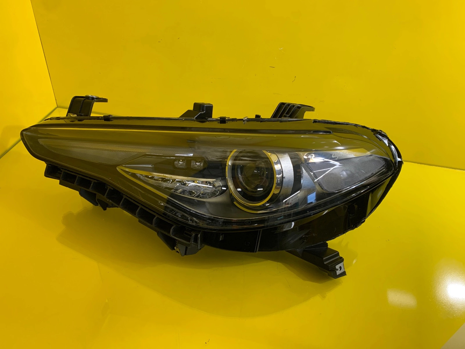 Far stânga Bi-Xenon OEM 21810