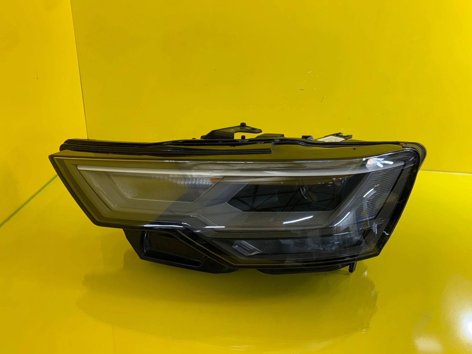 Far Audi A6 C8 Full LED