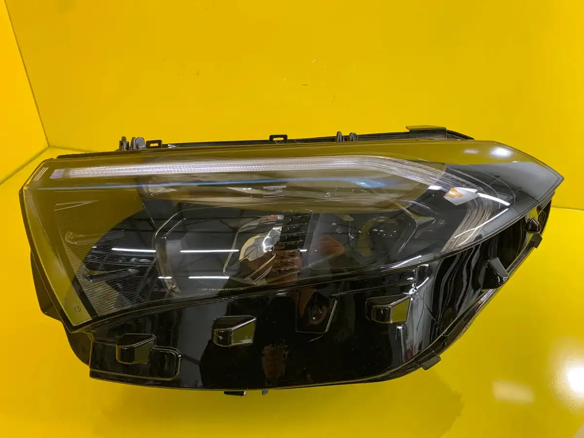 Far Mercedes EQB EQA W243 Full LED