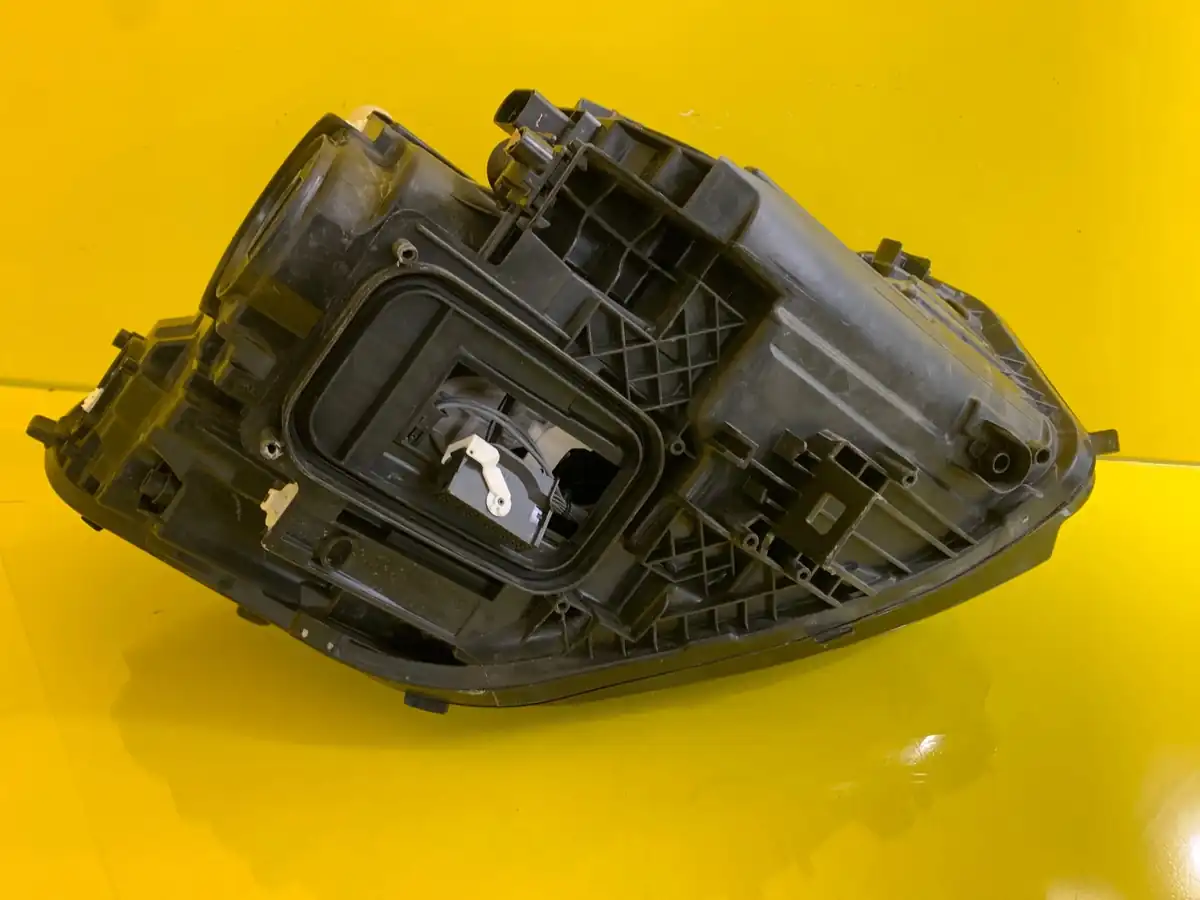 Far Mercedes EQB EQA W243 Full LED