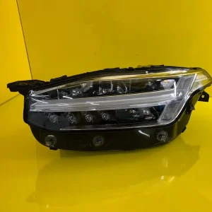 Far Volvo XC90 II Full LED