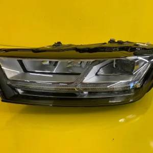 Far Audi Q7 4M Full LED
