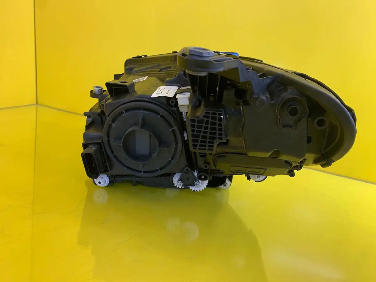Far Dreapta Mercedes CLS W257 18- Multibeam LED