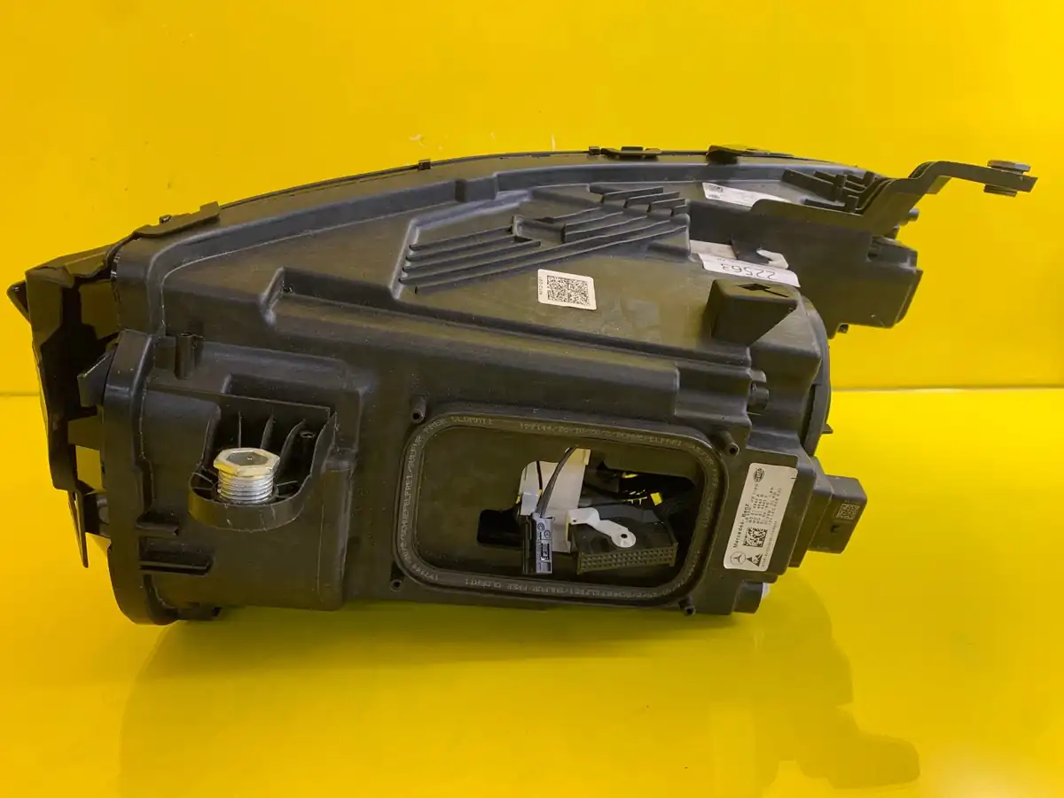 Far Dreapta Mercedes CLS W257 18- Multibeam LED