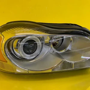 Far Dreapta Volvo XC90 Full LED