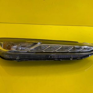 Far dreapta LED 2017-2020 OEM 22674
