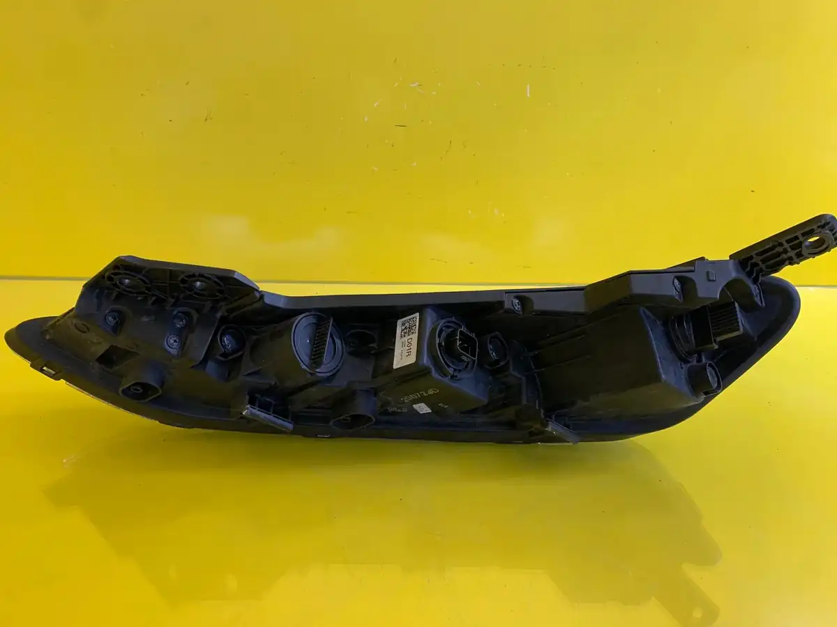 Far Dreapta Hyundai Kona Gorna LED