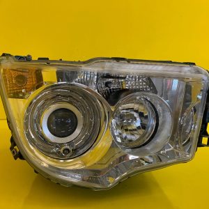 Far dreapta Xenon OEM 22706