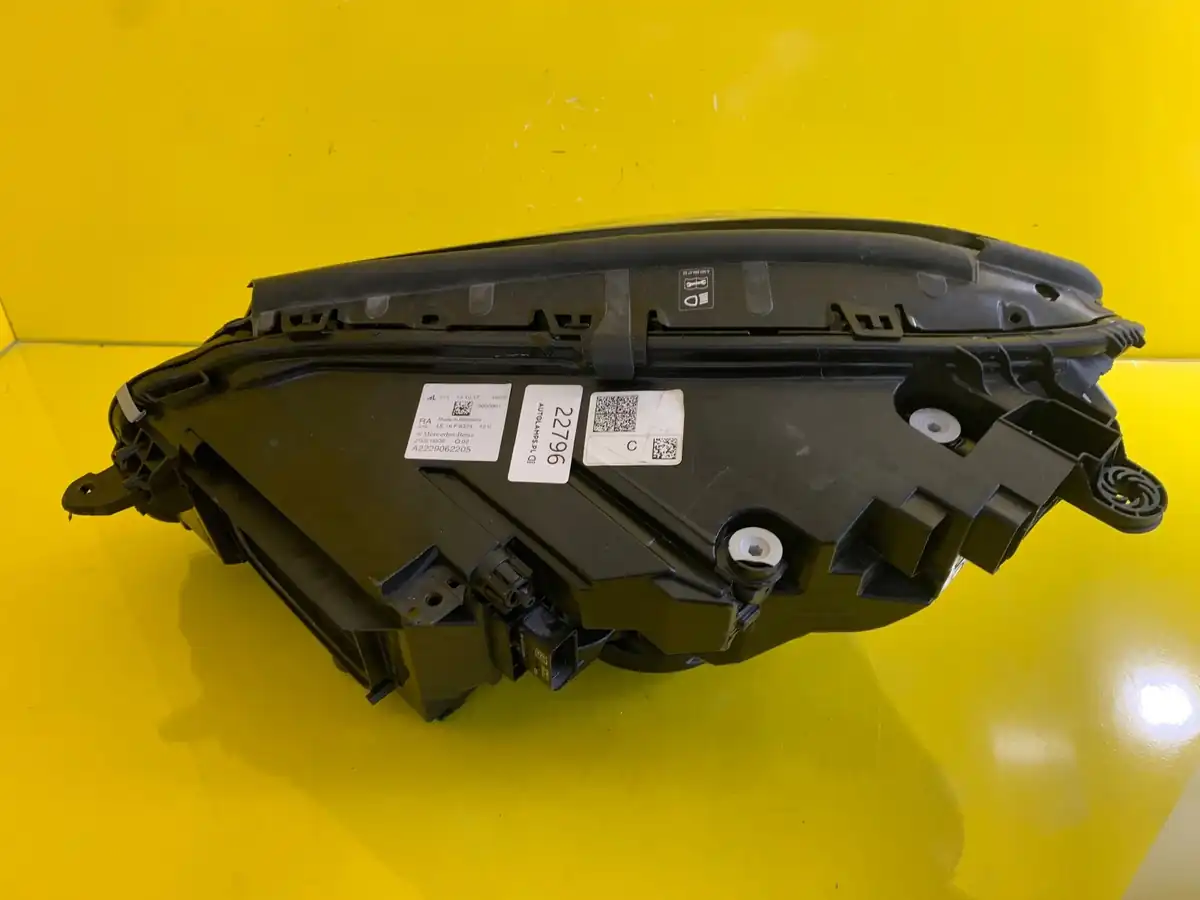 Far Dreapta Mercedes Klasa W222 Lift Multibeam