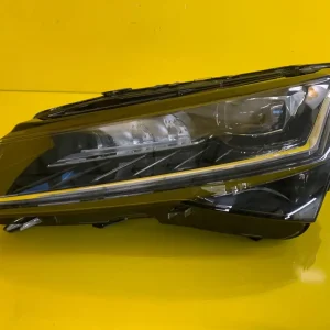 Far Stanga Skoda Superb 3V1 Iii Lift