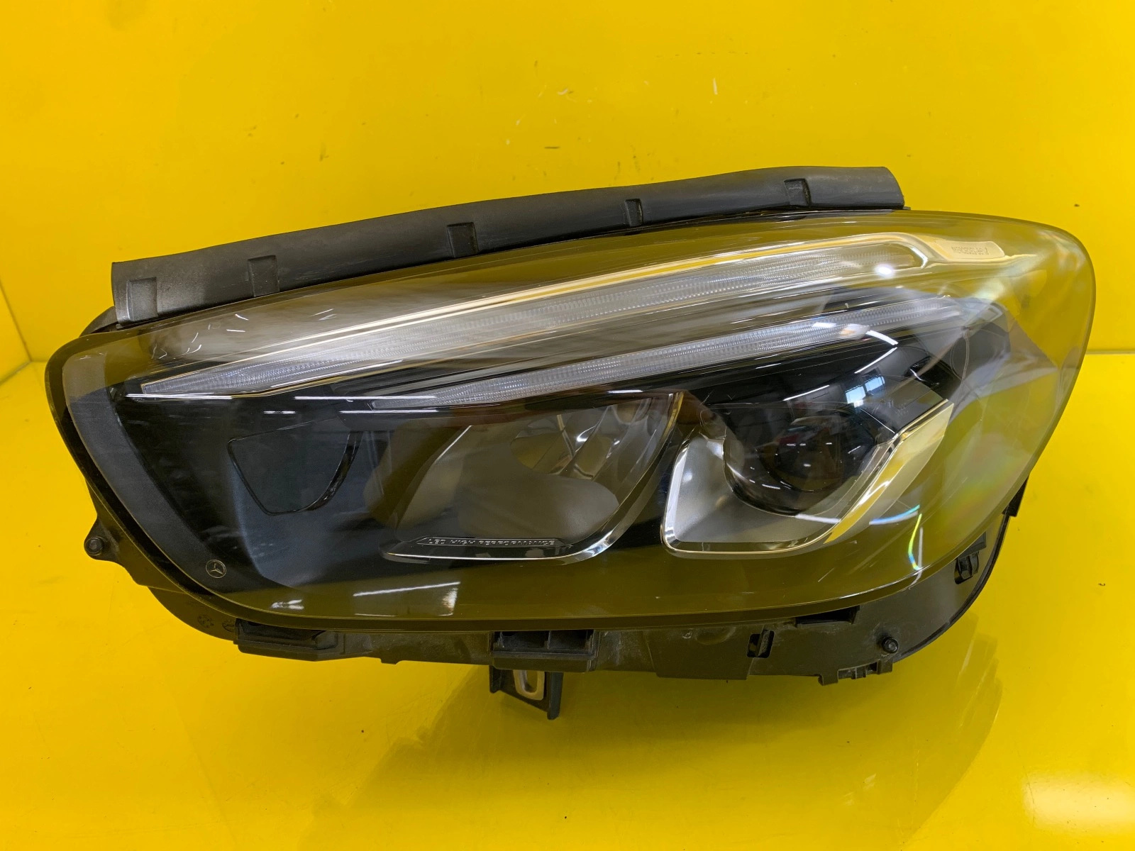 Far Mercedes B-Class W247 Multibeam LED